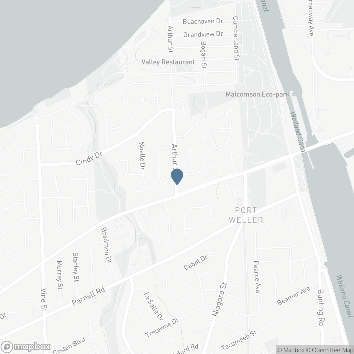 2 CROYDON DRIVE, St. Catharines, Ontario L2M 1J2